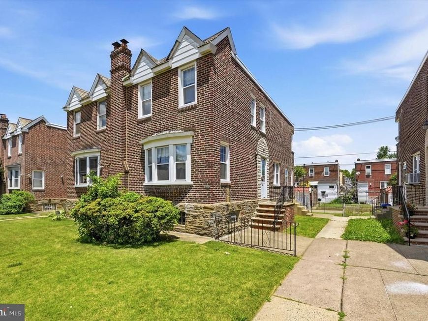 1423 Friendship Street, Philadelphia, PA 19111 Main Photo