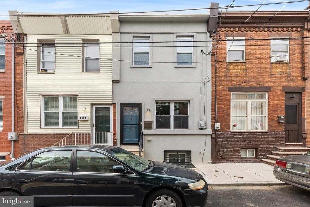 2422 S Juniper Street, Philadelphia, PA 19148 Main Photo