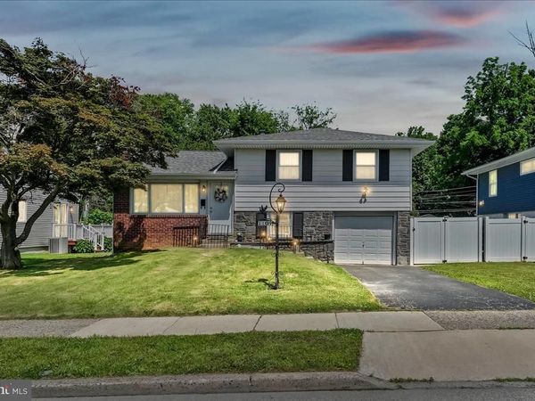 1109 BROOKWOOD LANE, SECANE, PA 19018