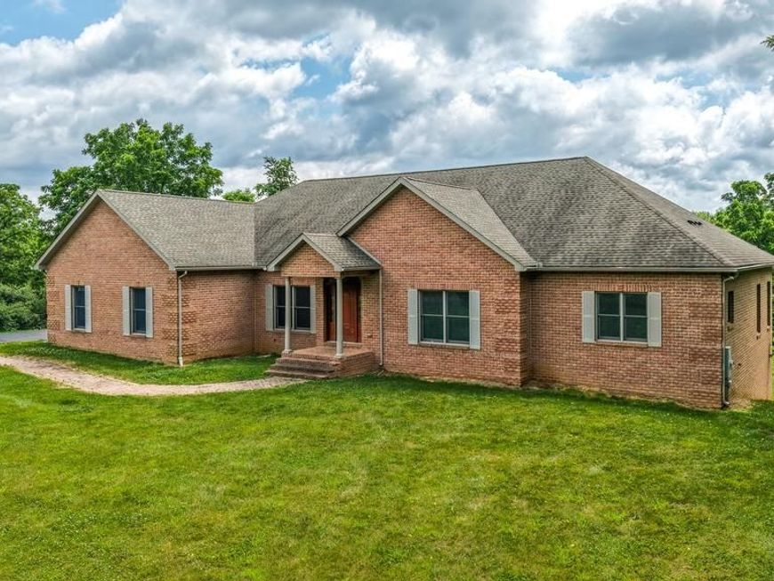 70 Loyalty Lane, Martinsburg, WV 25403 Main Photo