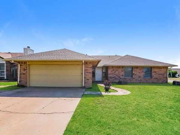 1120 Mars Road, Edmond, OK 73003
