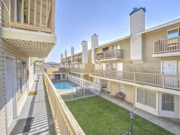 901 SUNSET Boulevard , Kenner, LA 70065