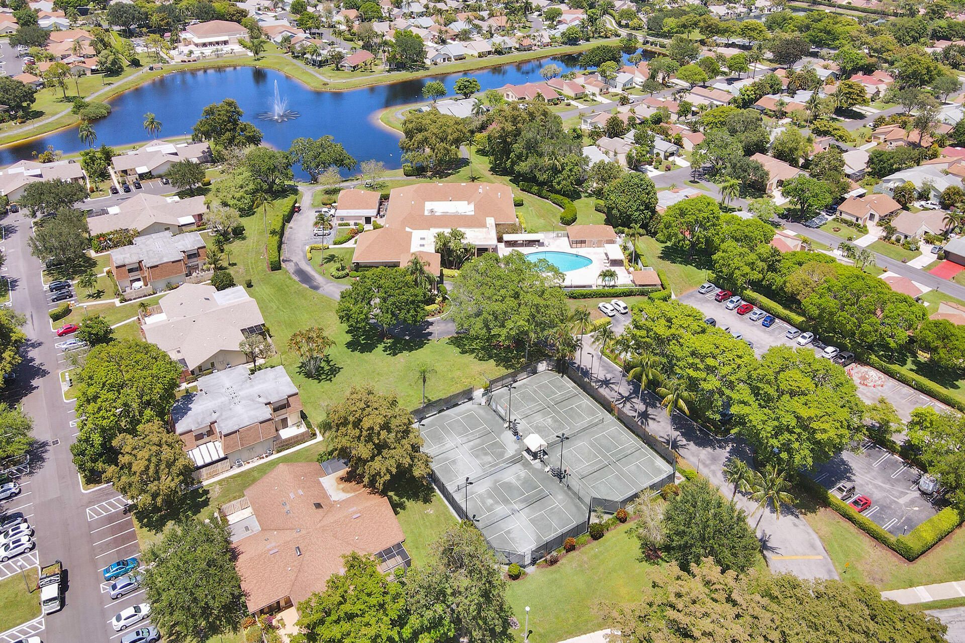 2915 NW 12th Street, Unit D, Delray Beach, FL 33445 Photo