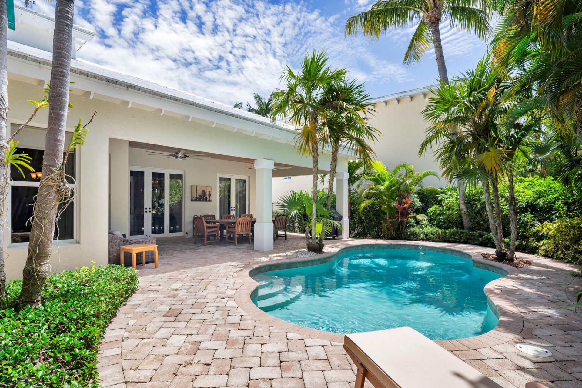 235 Claremont Lane, Palm Beach Shores, FL 33404 Photo