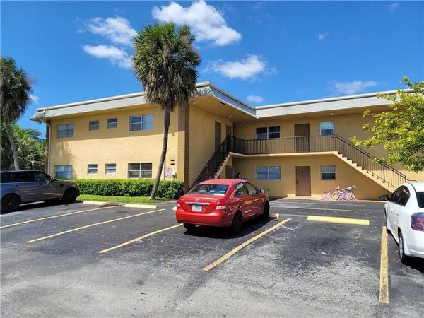 1061 NW 45th Street, Unit 8, Pompano Beach, FL 33064
