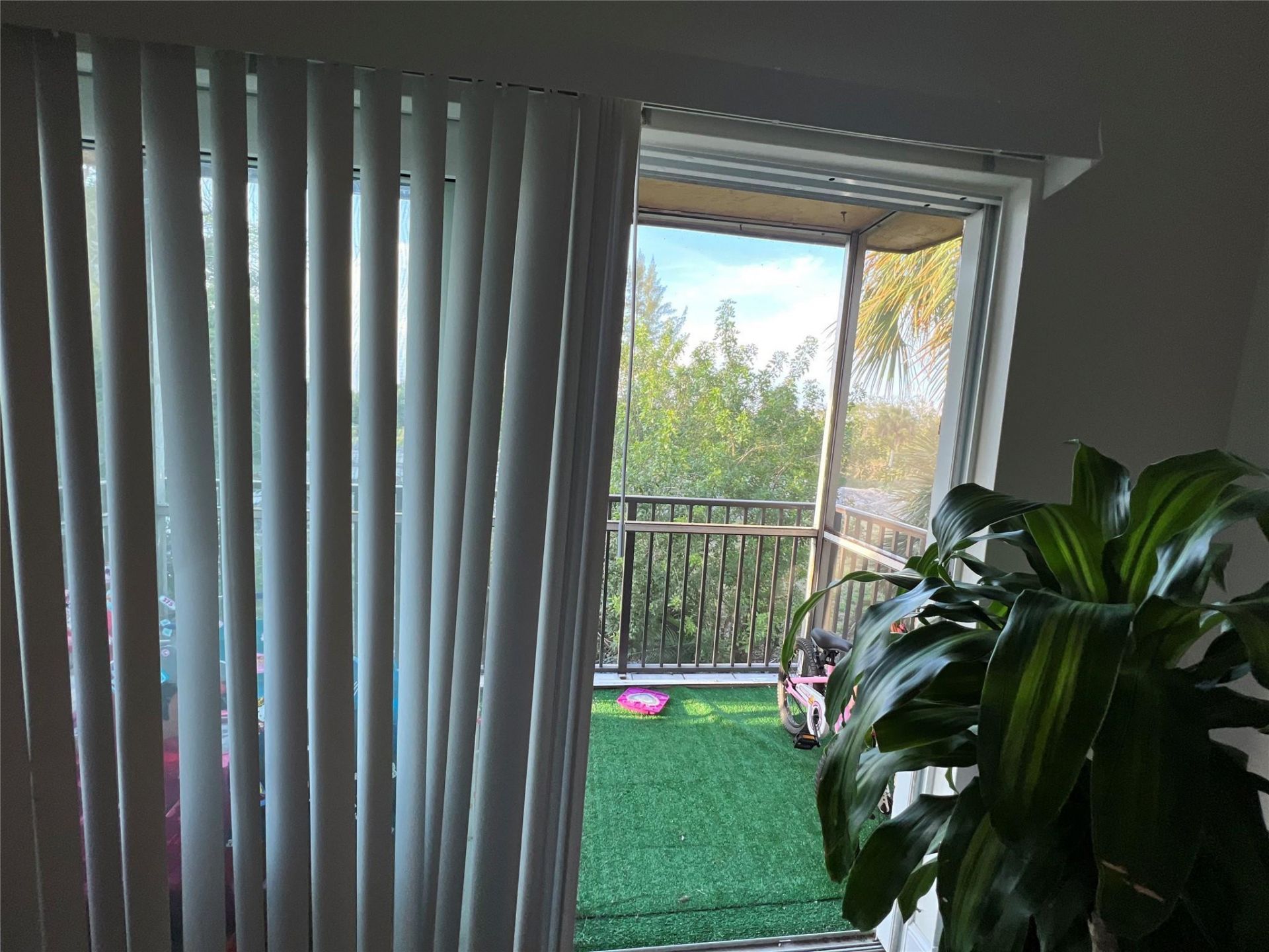 1061 NW 45th Street, Unit 8, Pompano Beach, FL 33064 Photo
