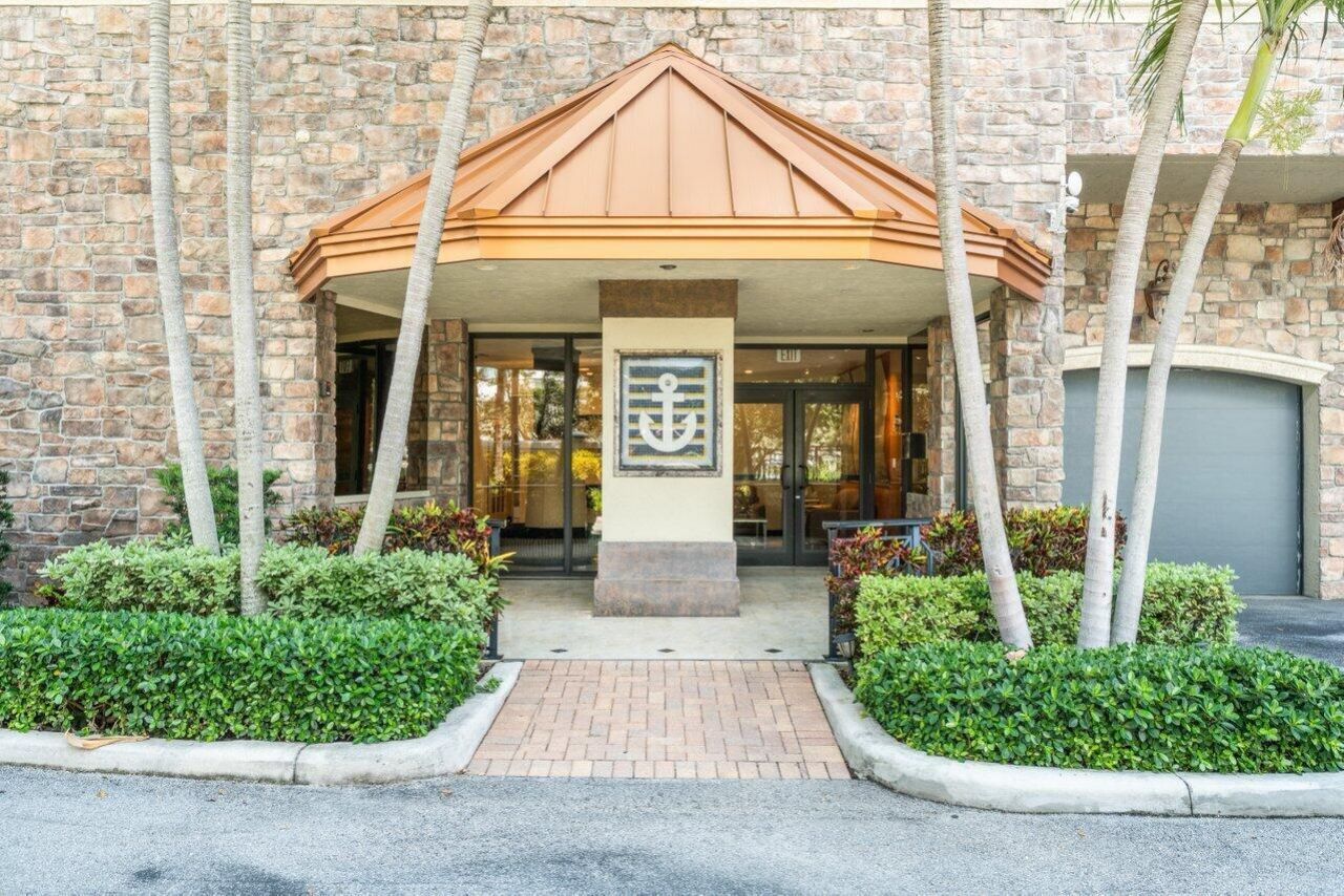 1035 S Federal Highway, Unit 406, Delray Beach, FL 33483 Photo