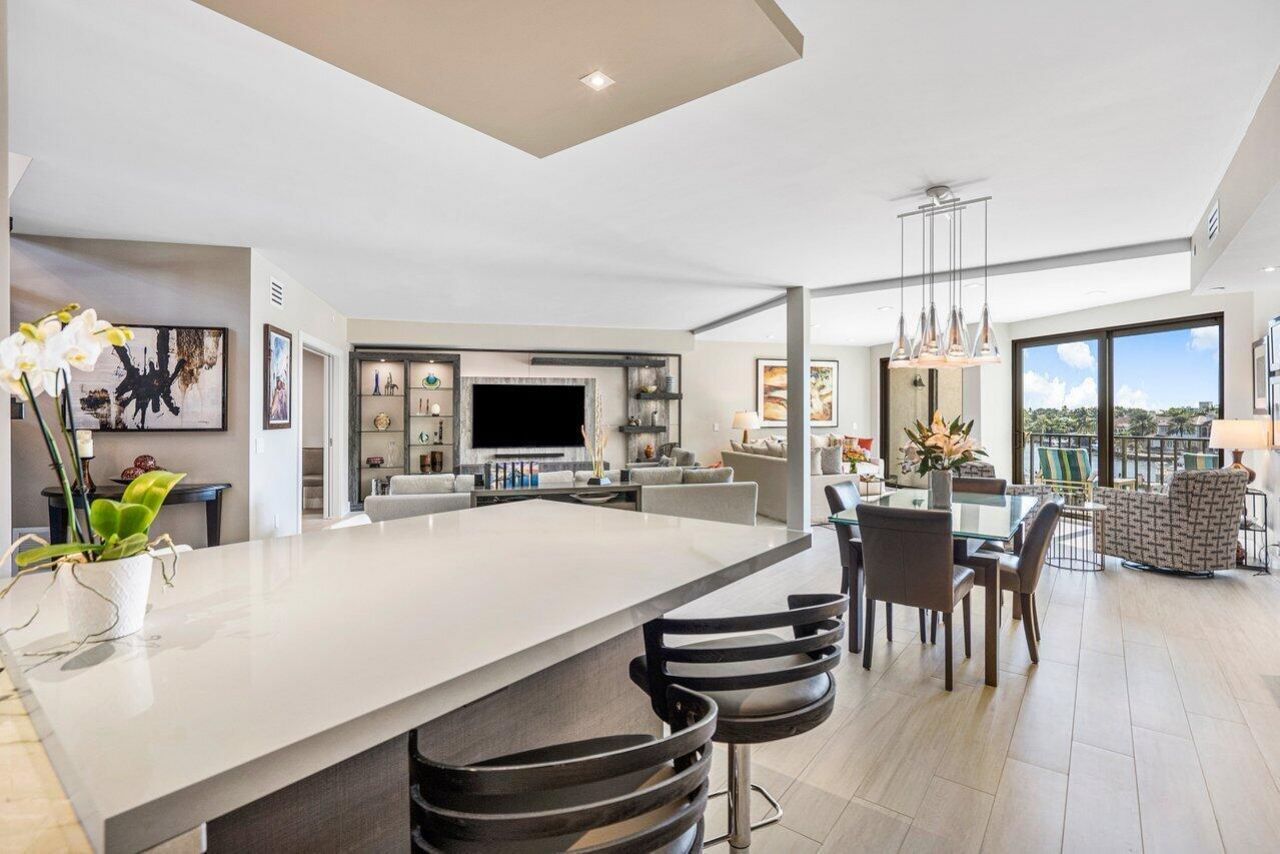 1035 S Federal Highway, Unit 406, Delray Beach, FL 33483 Photo