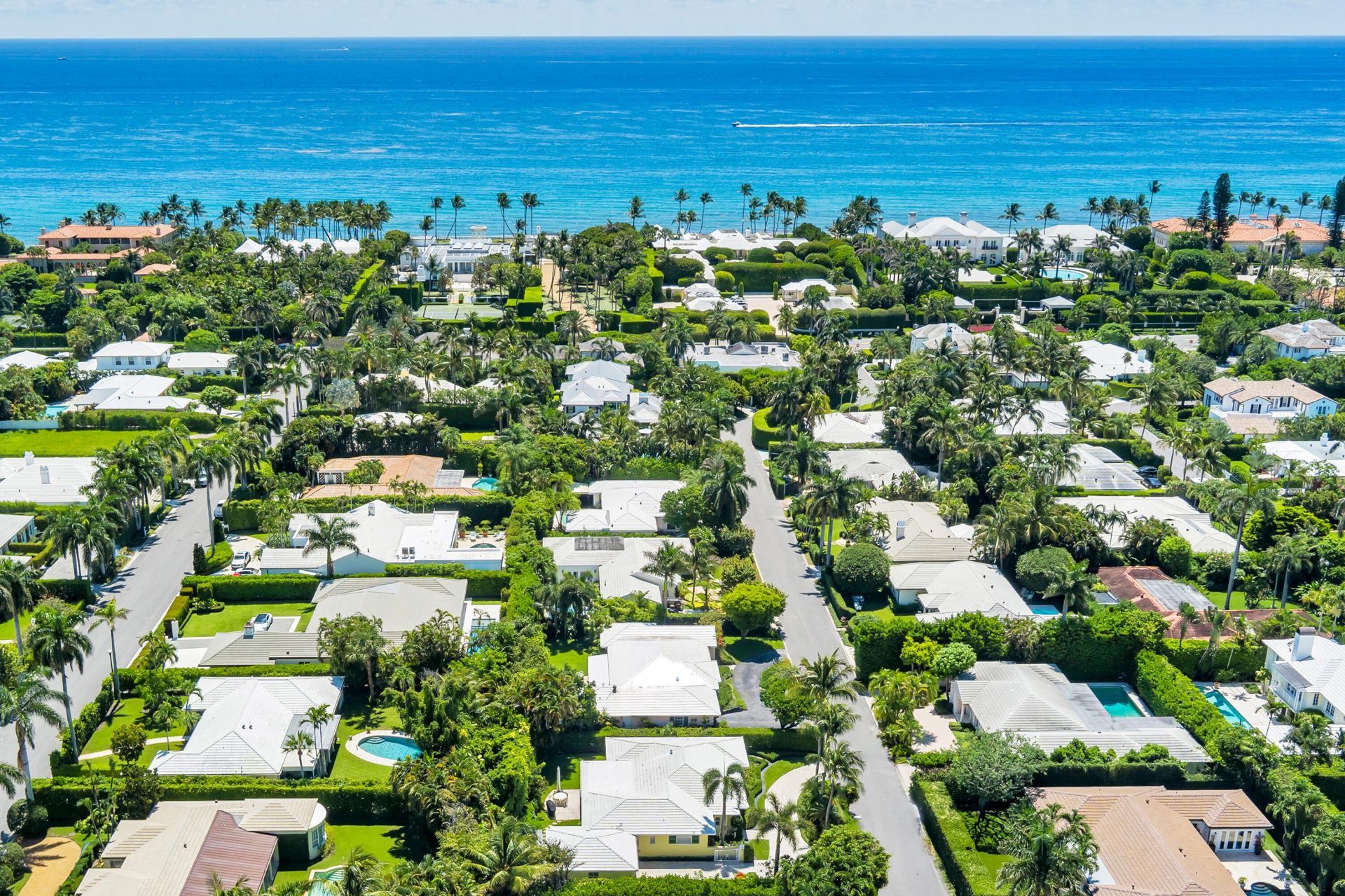 241 Via Linda, Palm Beach, FL 33480 Photo