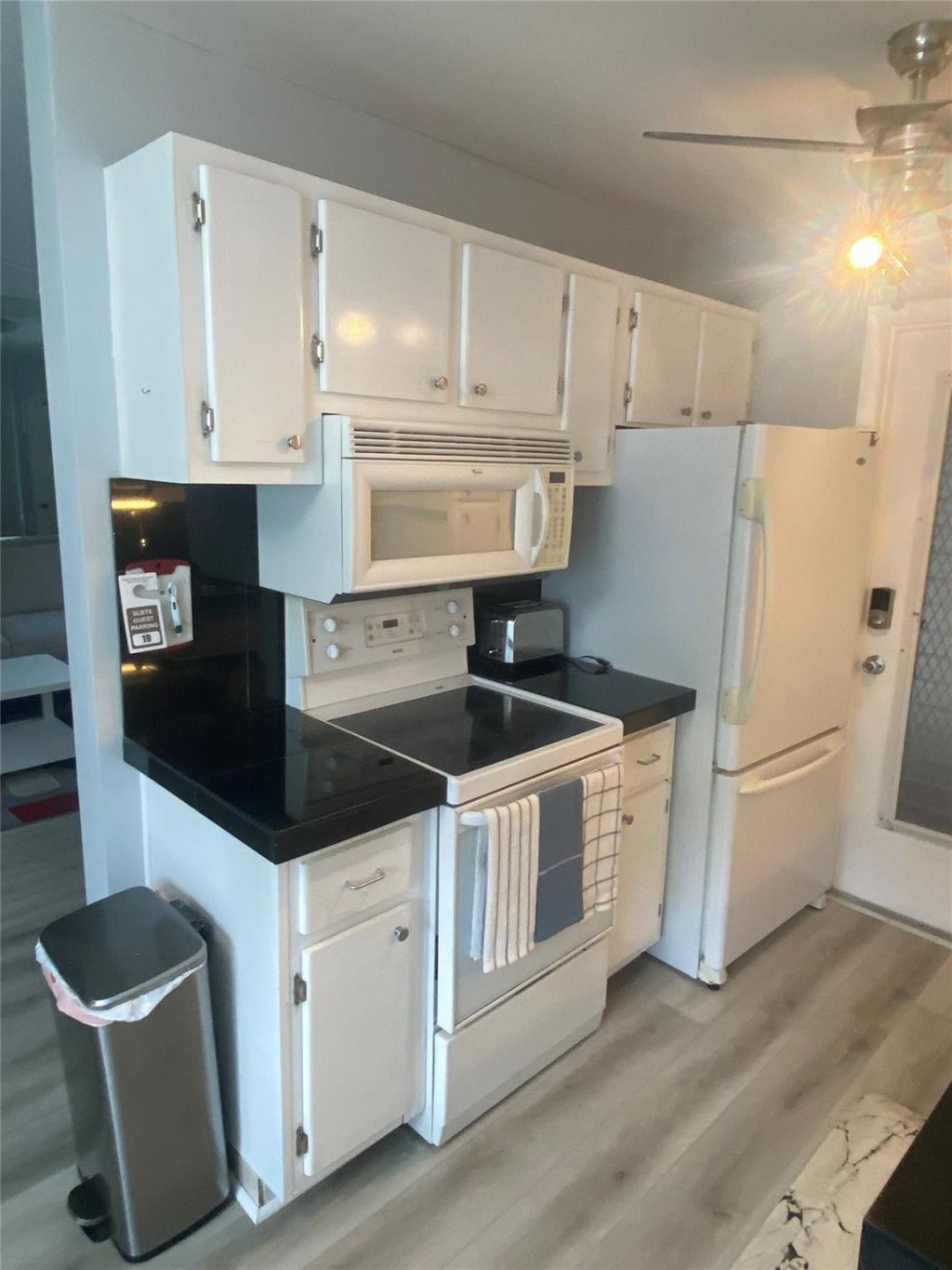 224 Hibiscus Avenue, Unit 253, Lauderdale by the Sea, FL 33308 Photo