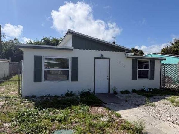 1214 Highview Road, Lake Worth, FL 33462