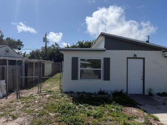 1214 Highview Road, Lake Worth, FL 33462 Photo