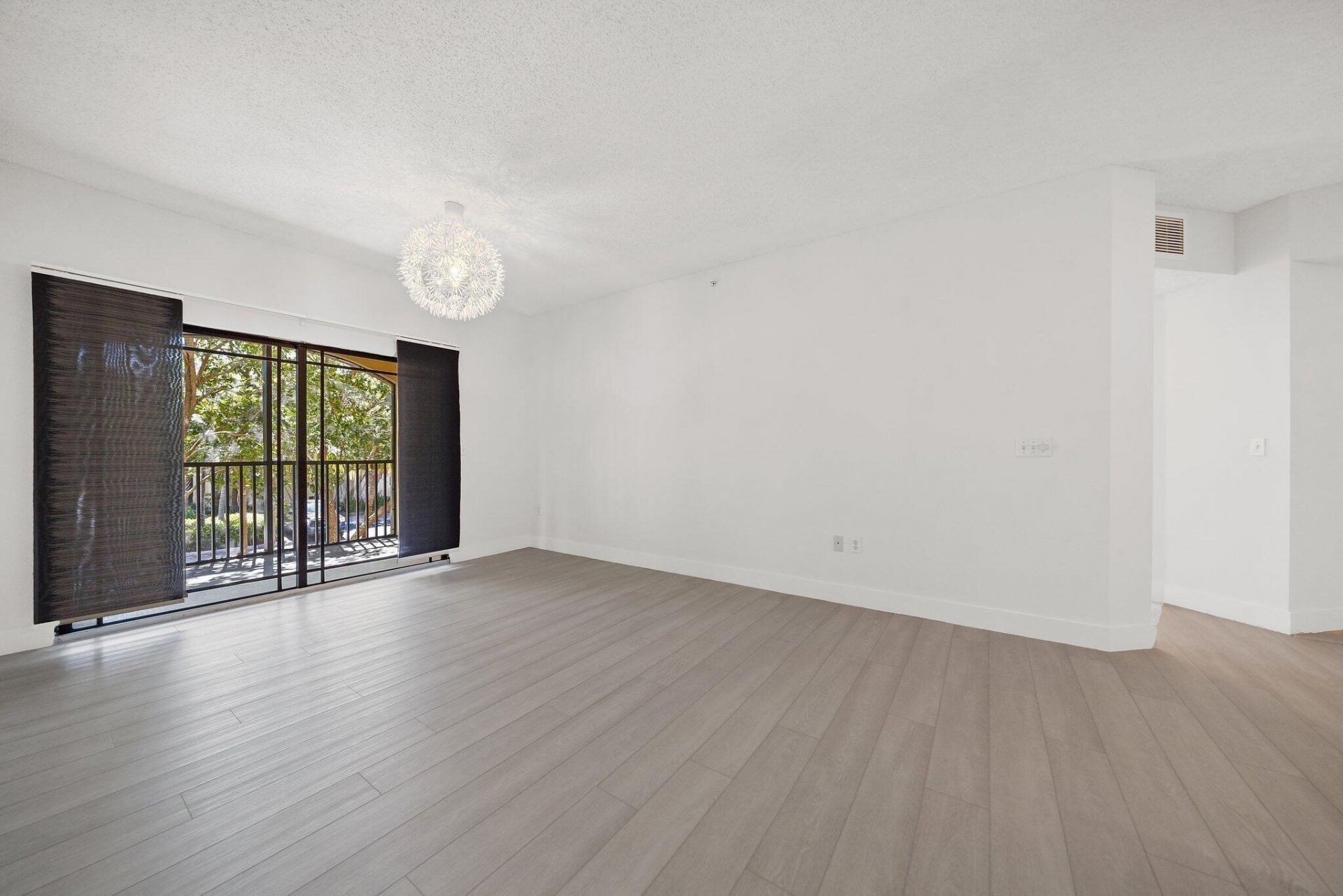 3020 Alcazar Place, Unit 202, Palm Beach Gardens, FL 33410 Photo