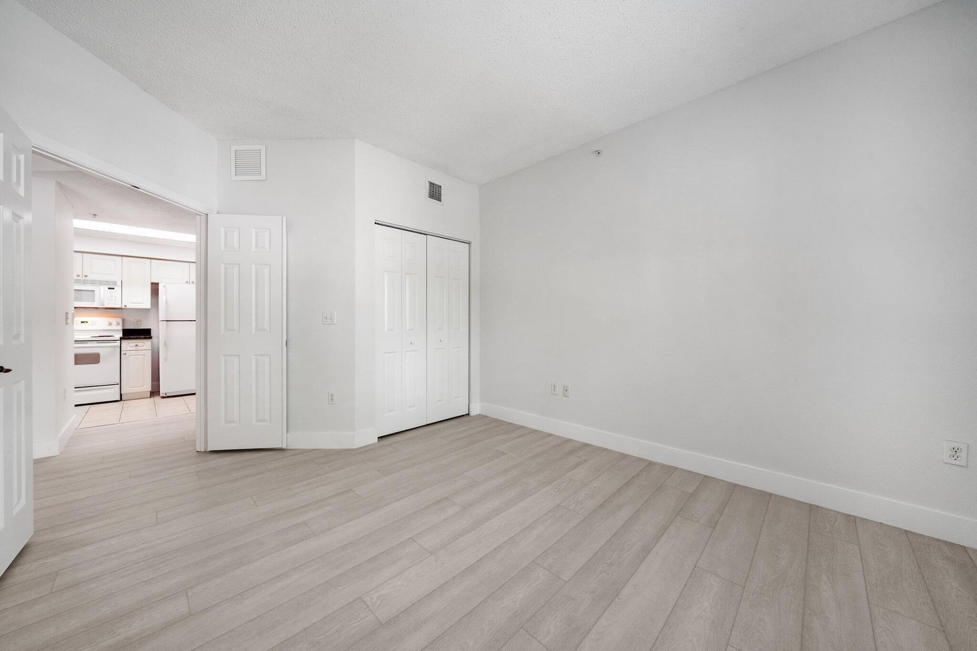 3020 Alcazar Place, Unit 202, Palm Beach Gardens, FL 33410 Photo