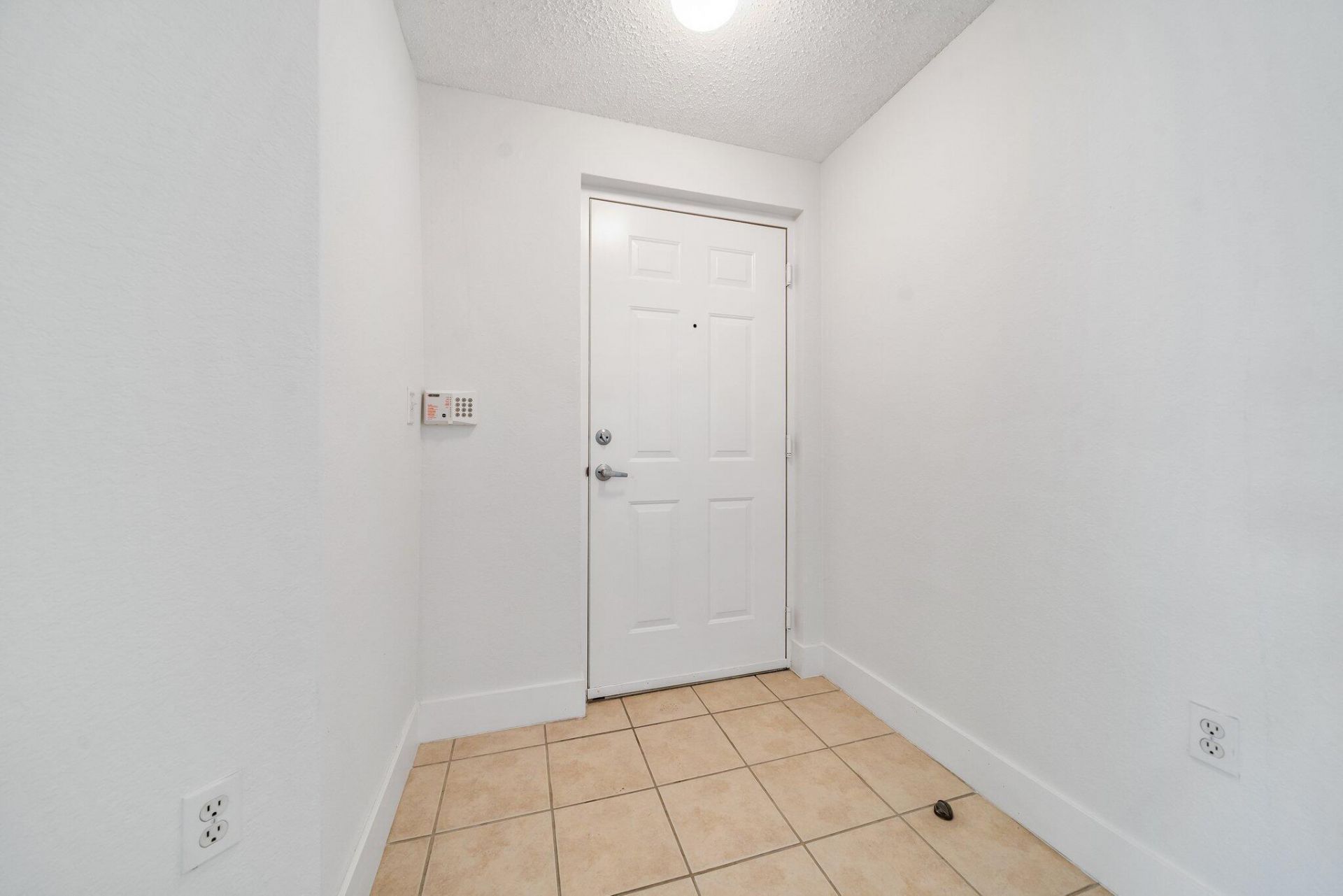 3020 Alcazar Place, Unit 202, Palm Beach Gardens, FL 33410 Photo