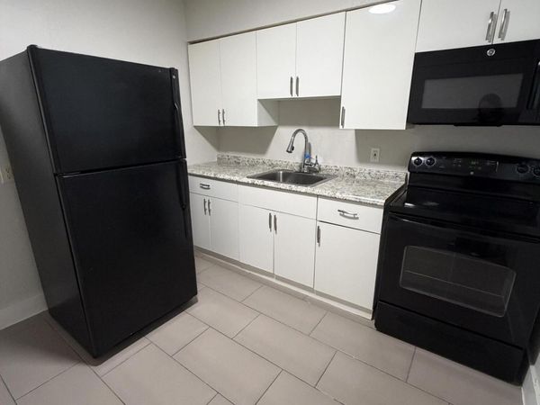 110 SW 7th Avenue, Unit #2, Dania Beach, FL 33004