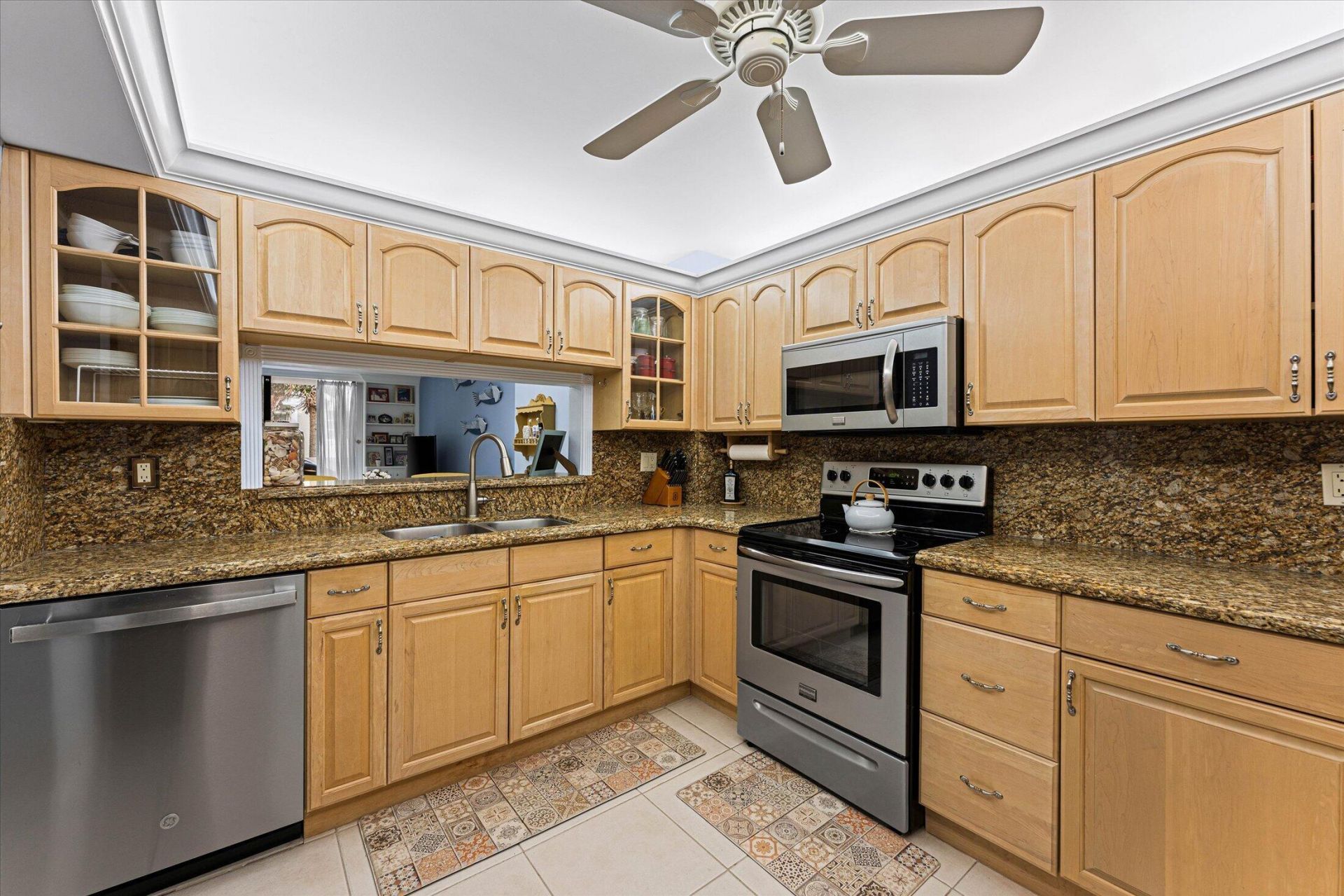 145 S Ocean Avenue, Unit 208, Palm Beach Shores, FL 33404 Photo