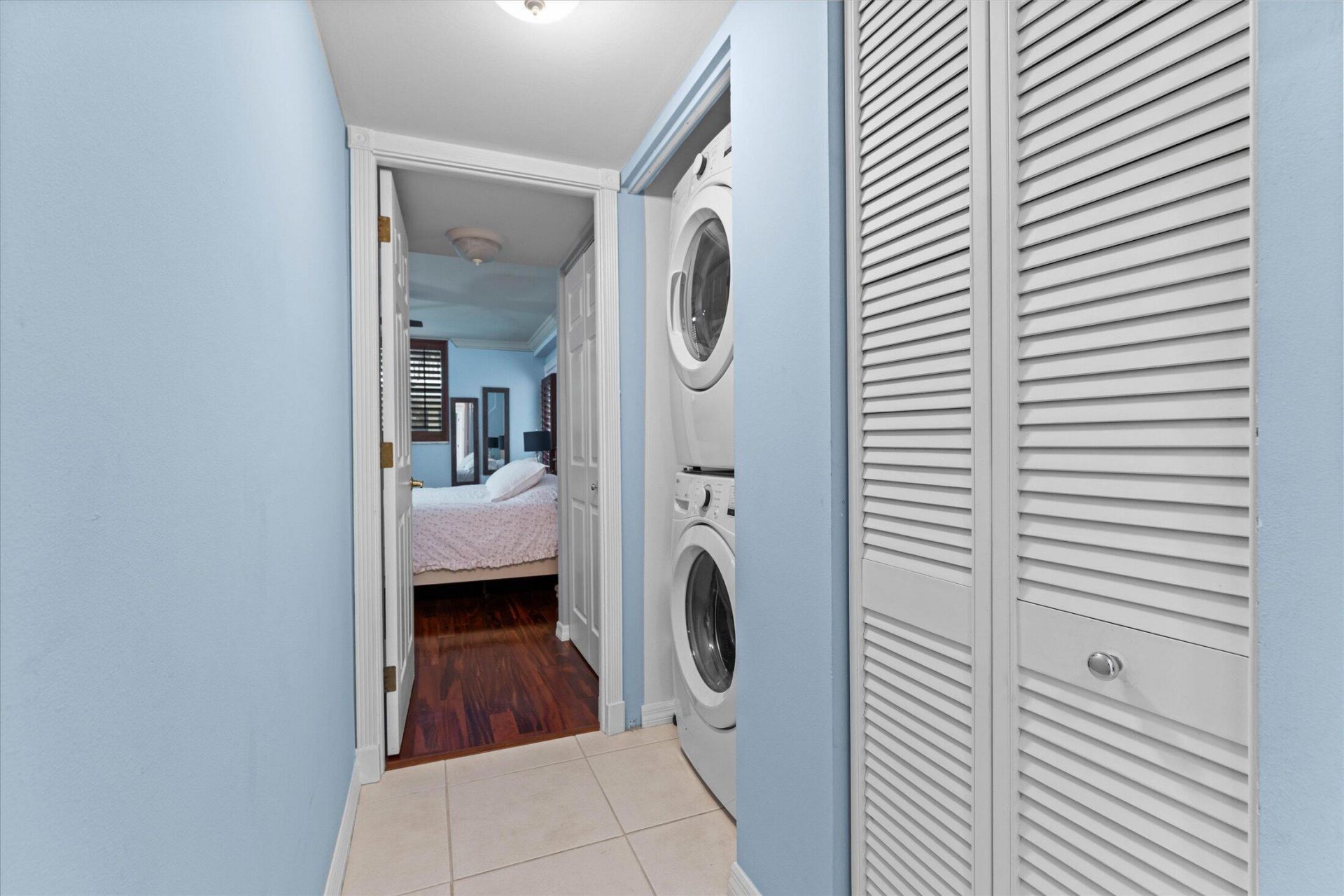 145 S Ocean Avenue, Unit 208, Palm Beach Shores, FL 33404 Photo