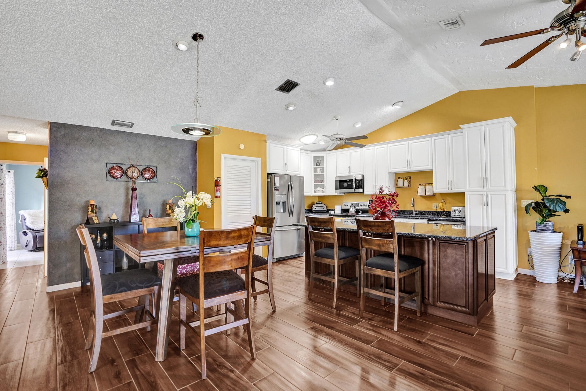 2915 NW 12th Street, Unit D, Delray Beach, FL 33445 Photo