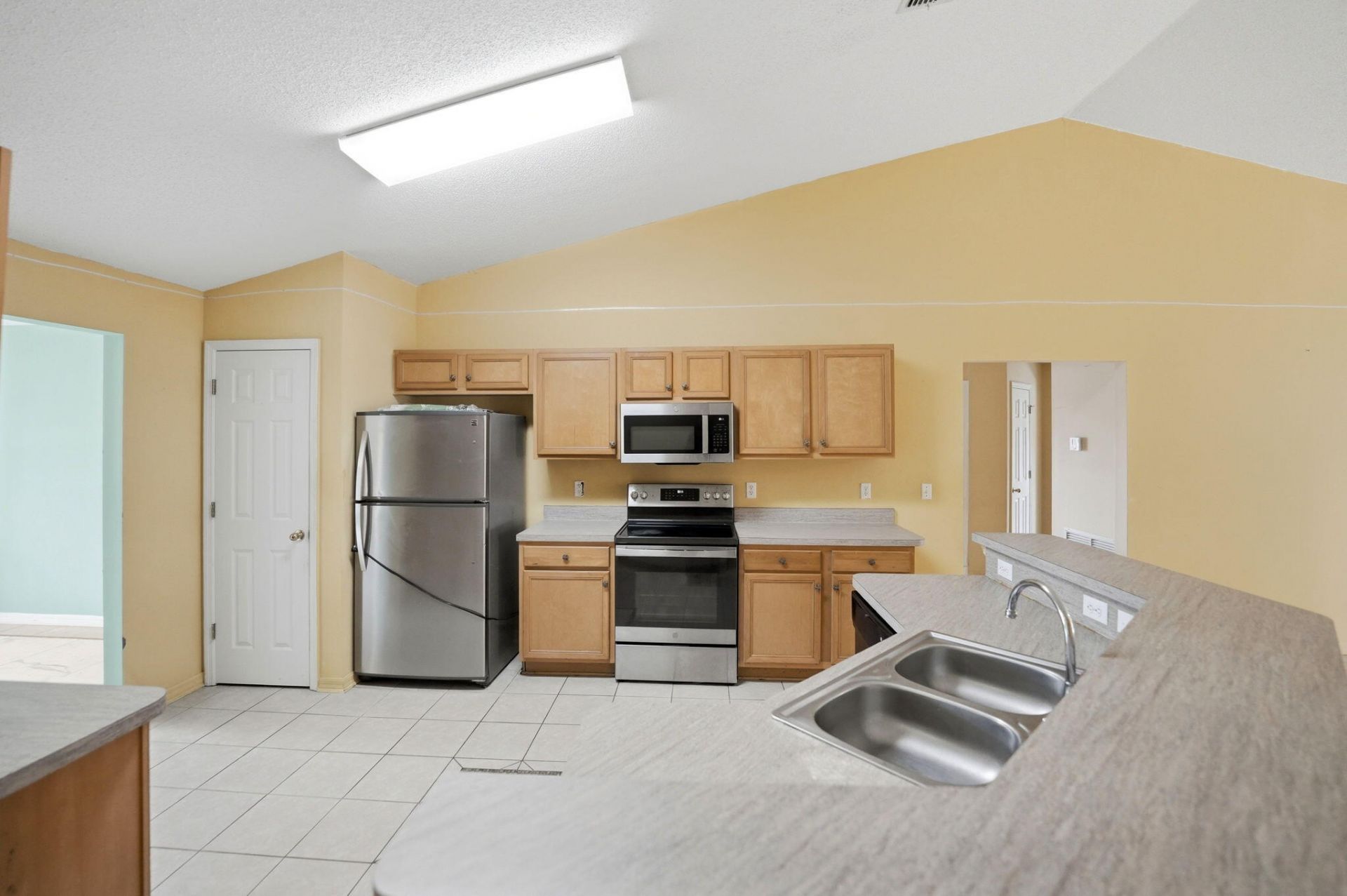 1692 SW Lofgren Avenue, Port Saint Lucie, FL 34953 Photo