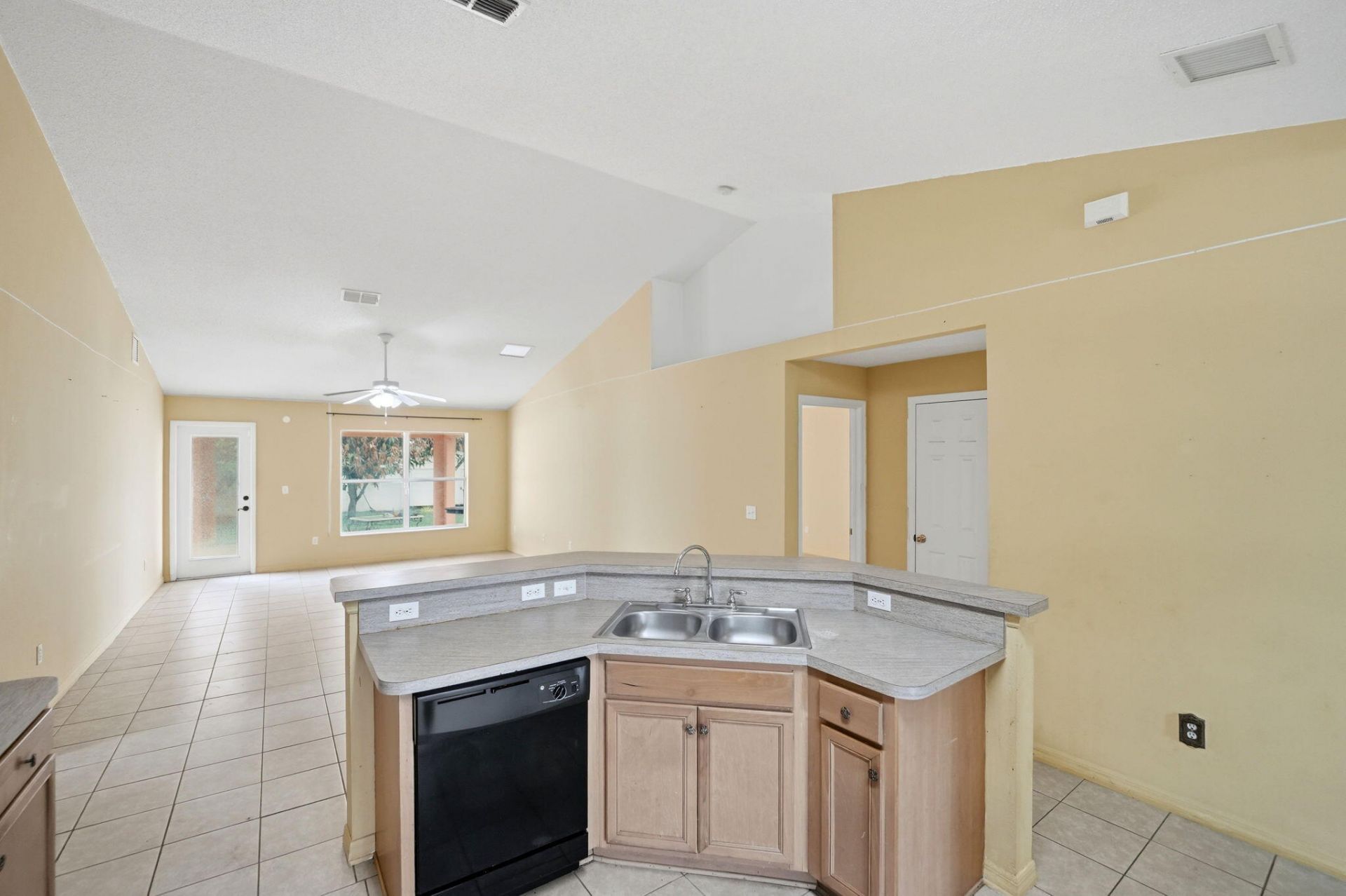 1692 SW Lofgren Avenue, Port Saint Lucie, FL 34953 Photo