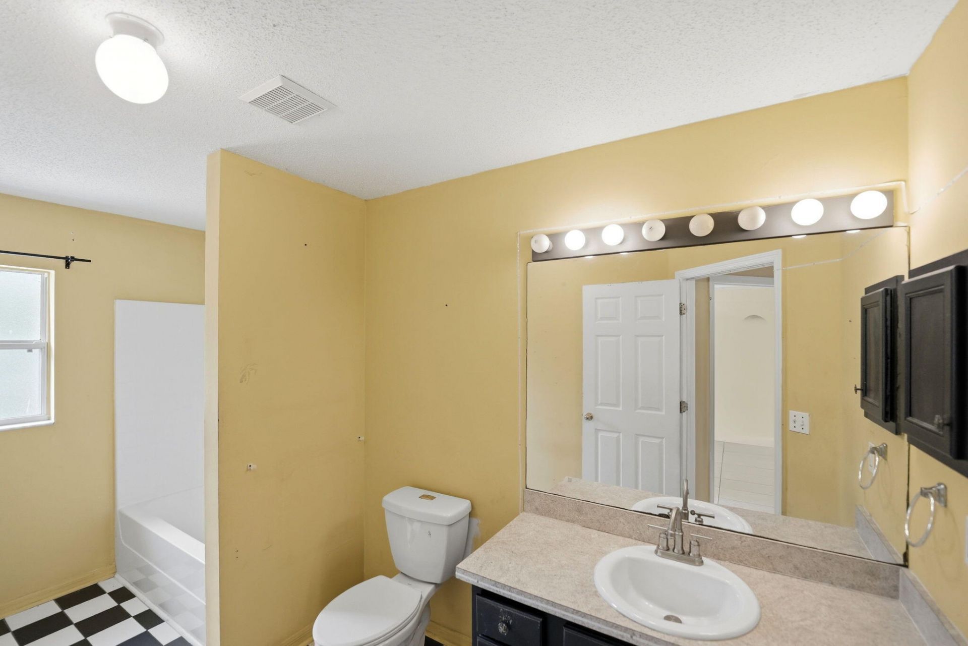 1692 SW Lofgren Avenue, Port Saint Lucie, FL 34953 Photo