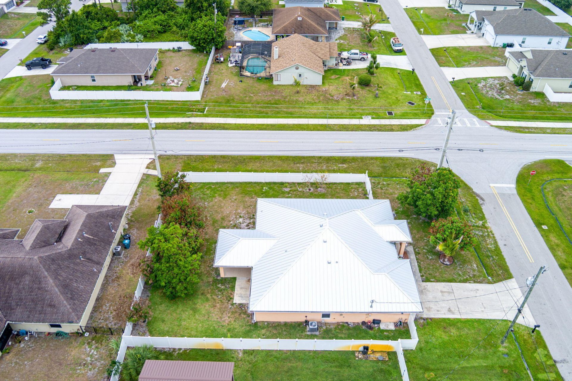 1692 SW Lofgren Avenue, Port Saint Lucie, FL 34953 Photo