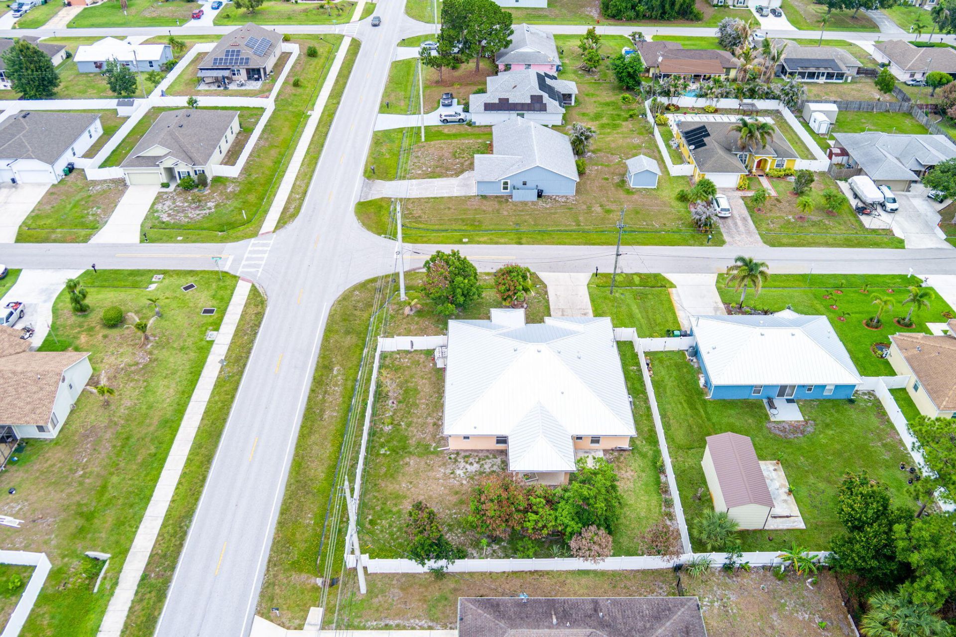 1692 SW Lofgren Avenue, Port Saint Lucie, FL 34953 Photo