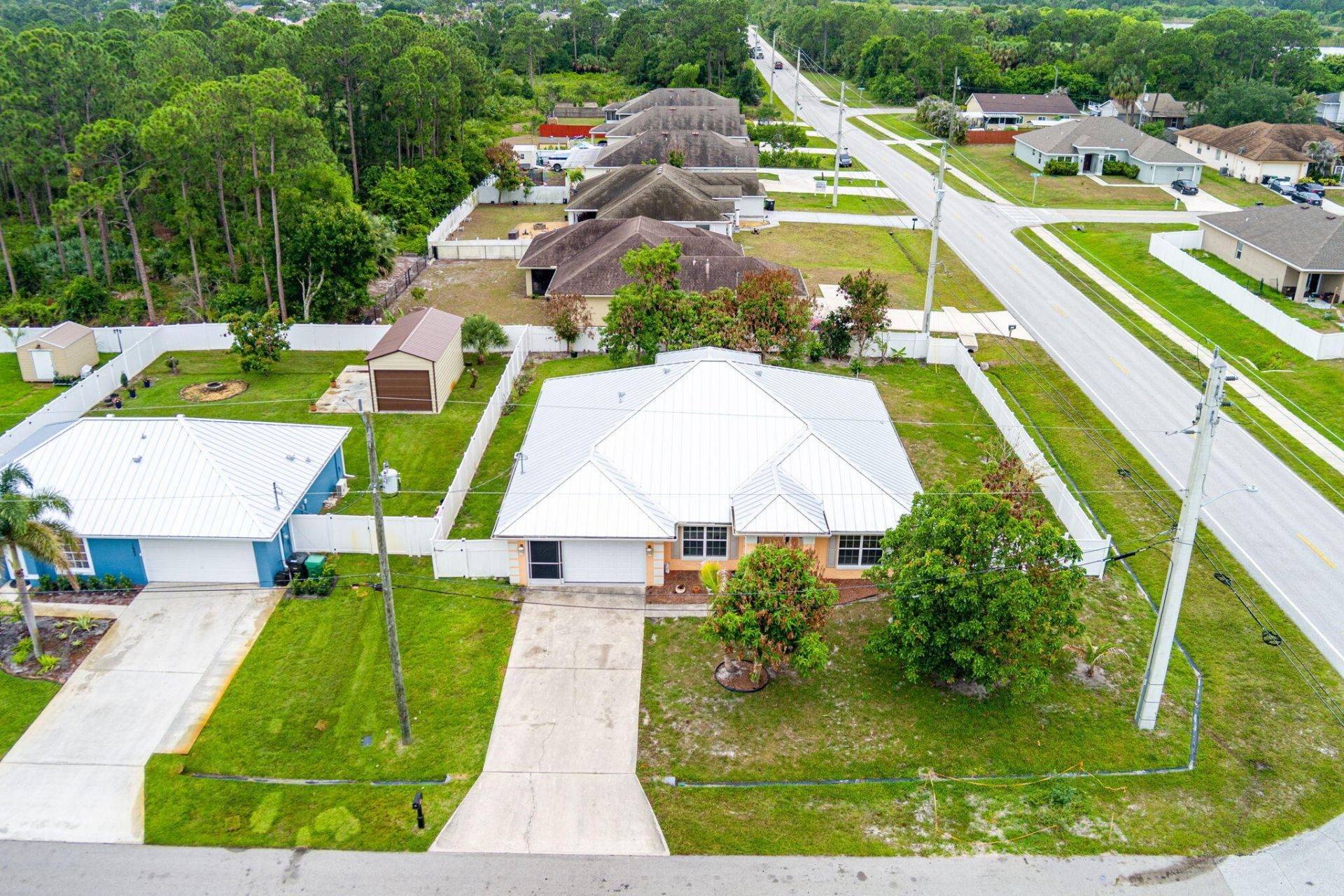 1692 SW Lofgren Avenue, Port Saint Lucie, FL 34953 Photo