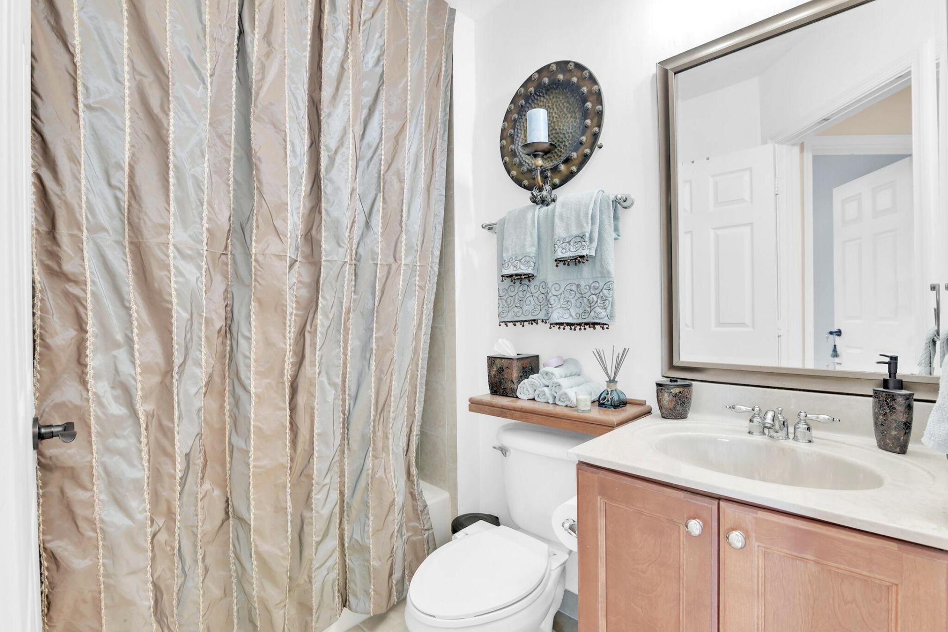 528 Bayfront Drive, Boynton Beach, FL 33435 Photo