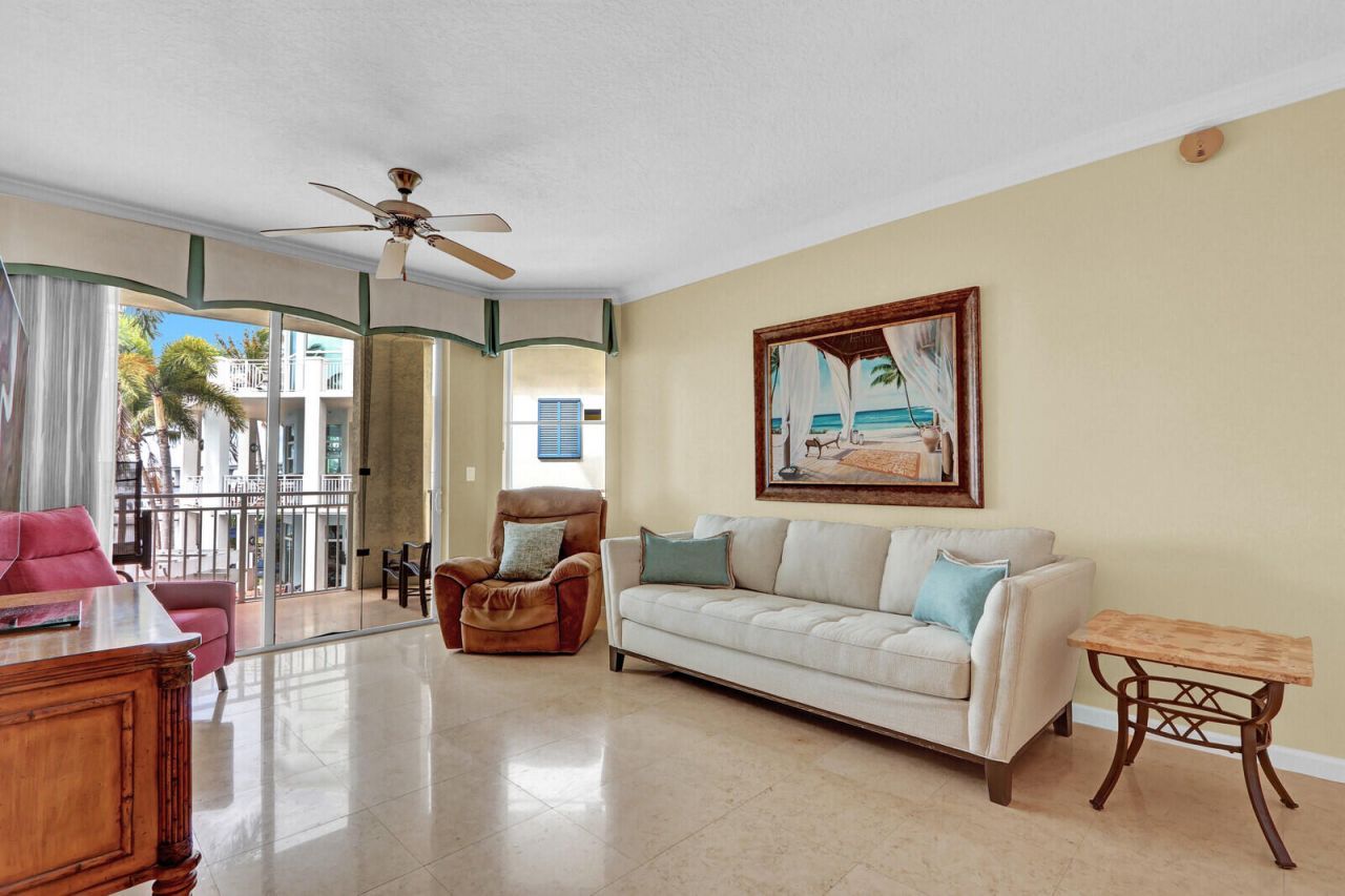 975 NW Flagler Avenue, Unit 206, Stuart, FL 34994 Photo