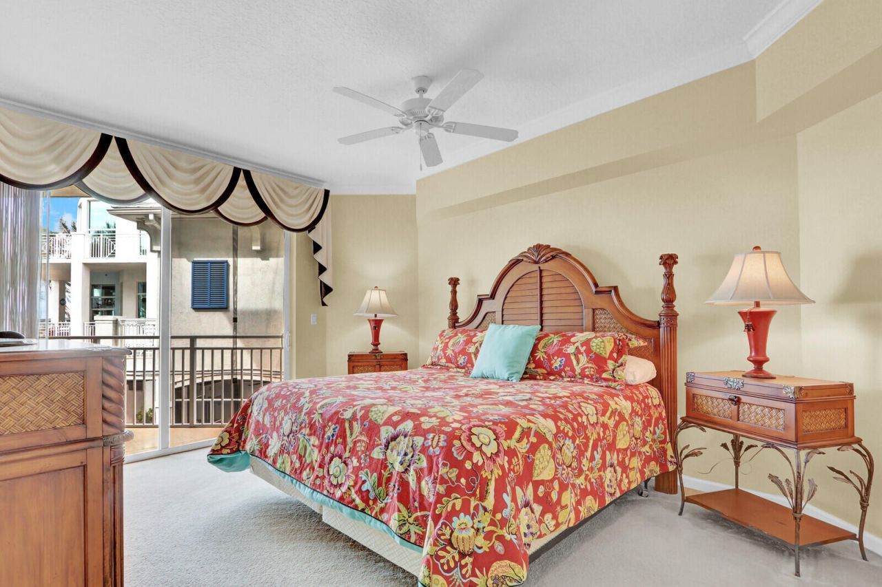 975 NW Flagler Avenue, Unit 206, Stuart, FL 34994 Photo