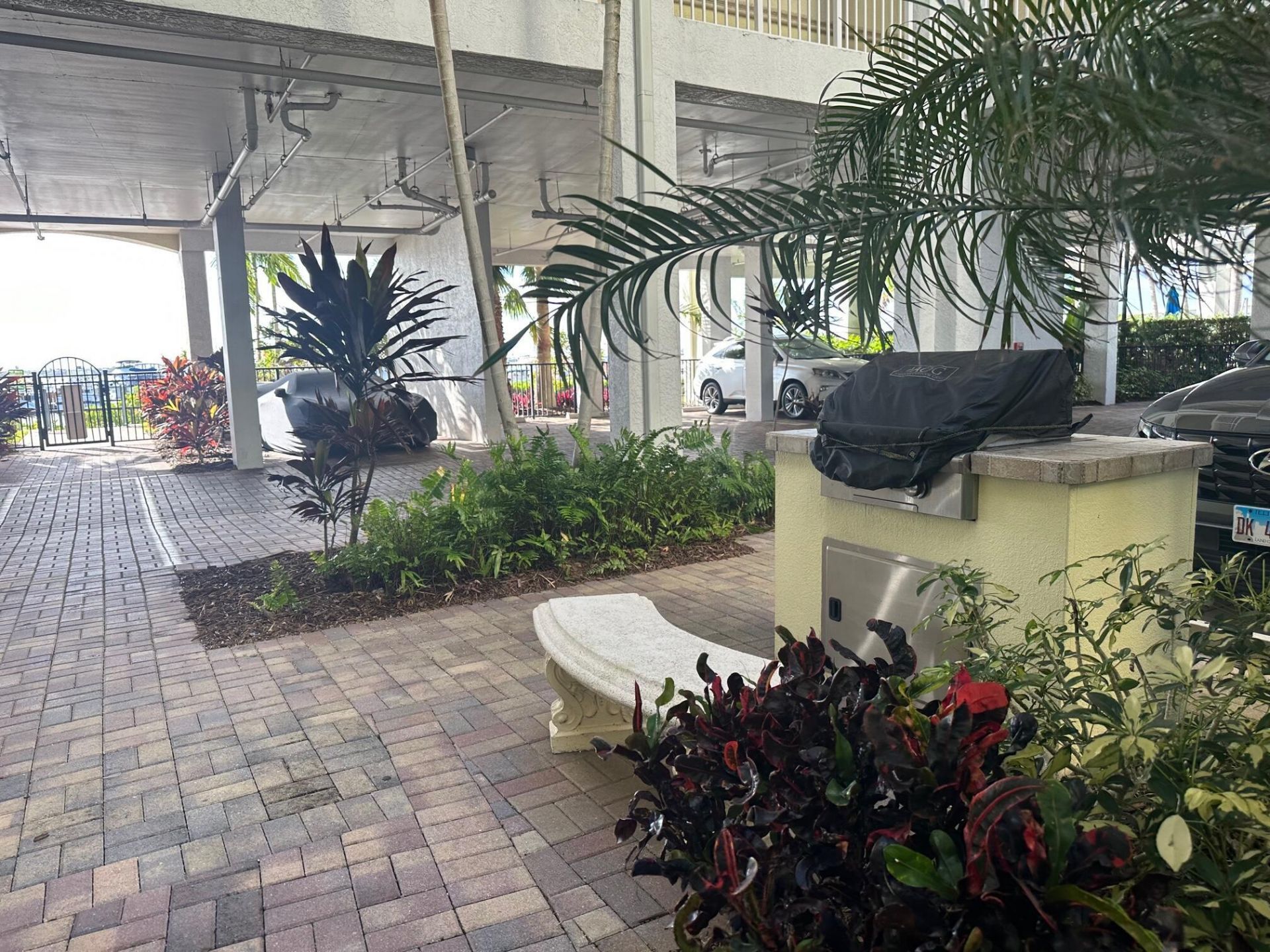 975 NW Flagler Avenue, Unit 206, Stuart, FL 34994 Photo