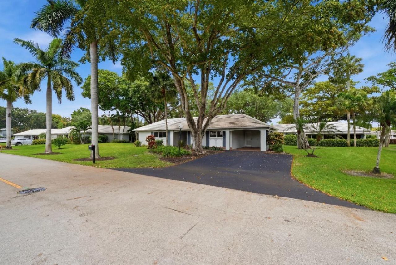 904 W Cypress Lane, Unit V-46, Pompano Beach, FL 33069 Photo