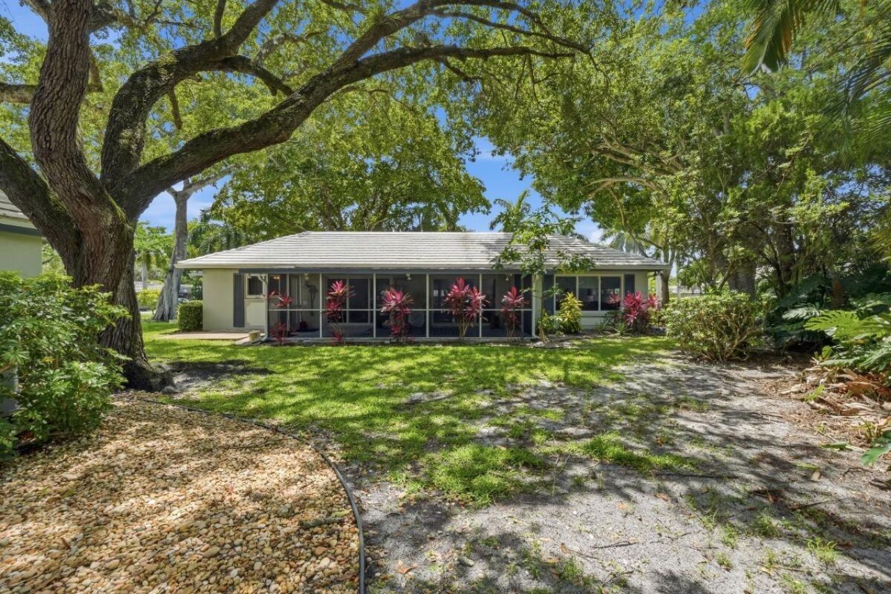 904 W Cypress Lane, Unit V-46, Pompano Beach, FL 33069 Photo