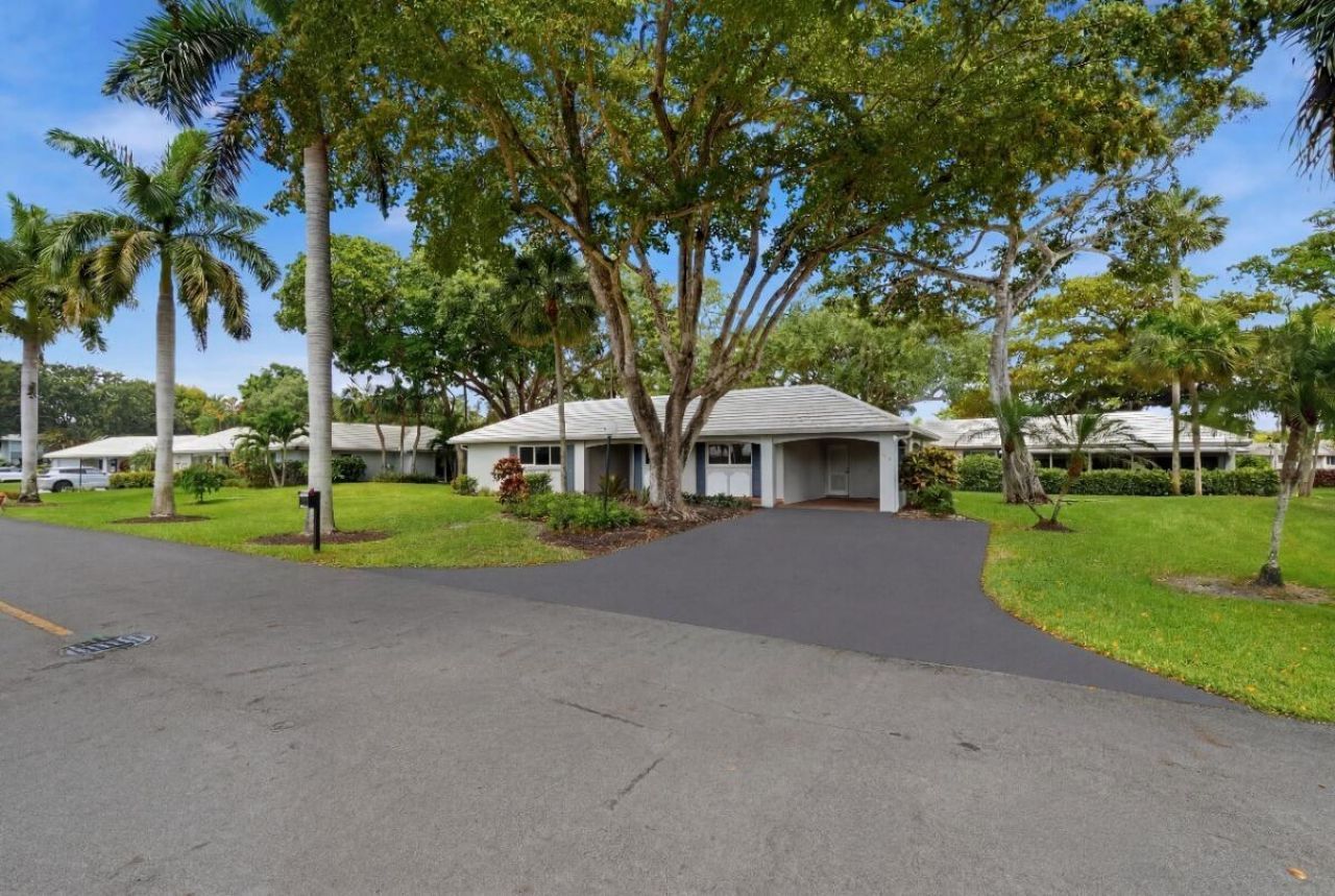 904 W Cypress Lane, Unit V-46, Pompano Beach, FL 33069 Photo