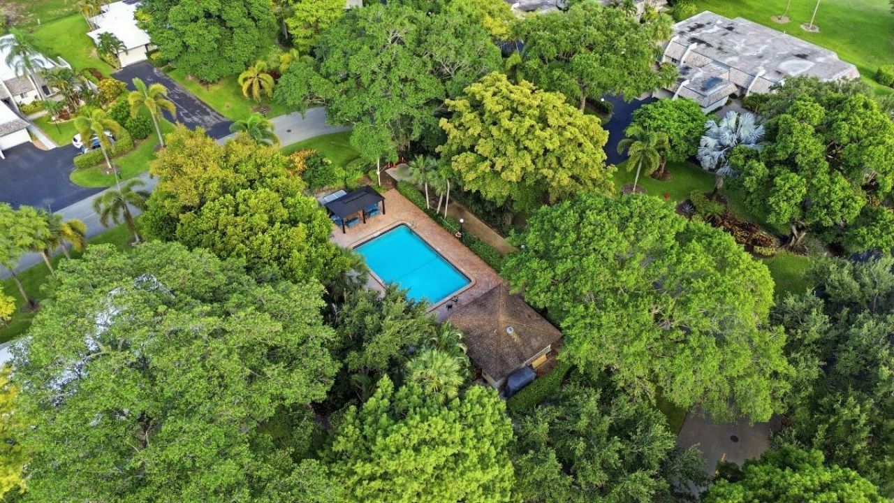 904 W Cypress Lane, Unit V-46, Pompano Beach, FL 33069 Photo