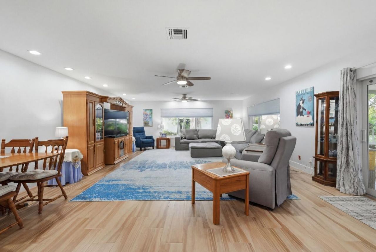 904 W Cypress Lane, Unit V-46, Pompano Beach, FL 33069 Photo