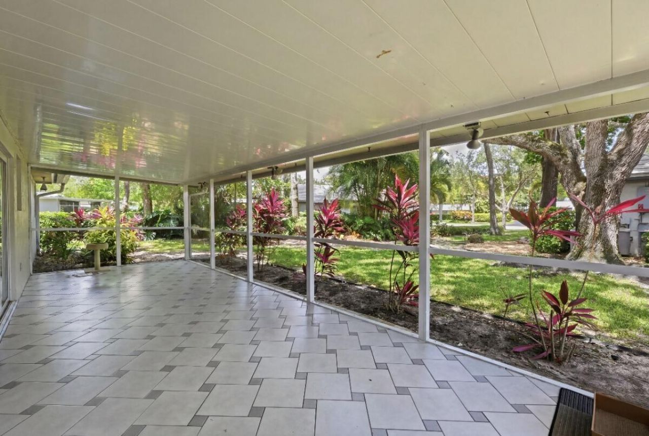 904 W Cypress Lane, Unit V-46, Pompano Beach, FL 33069 Photo