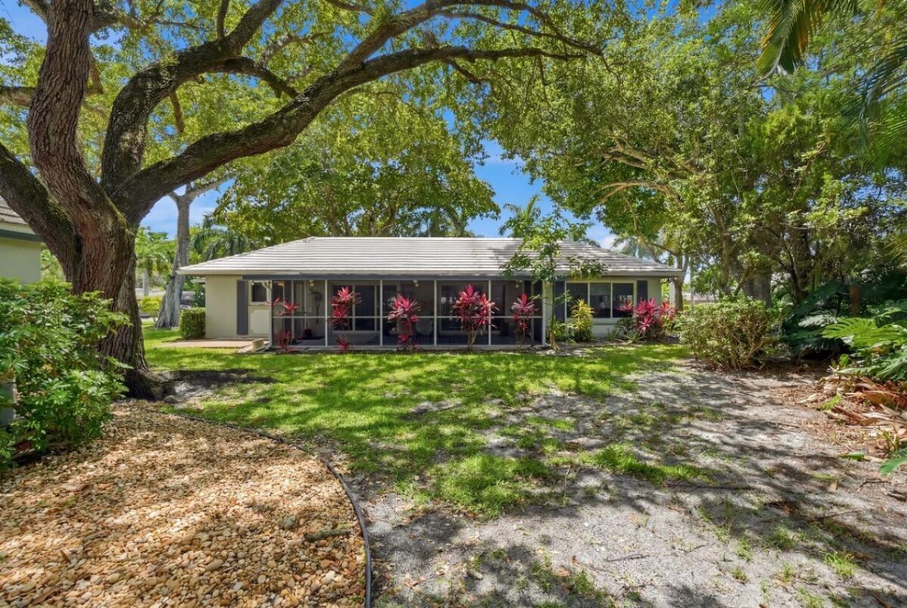 904 W Cypress Lane, Unit V-46, Pompano Beach, FL 33069 Photo