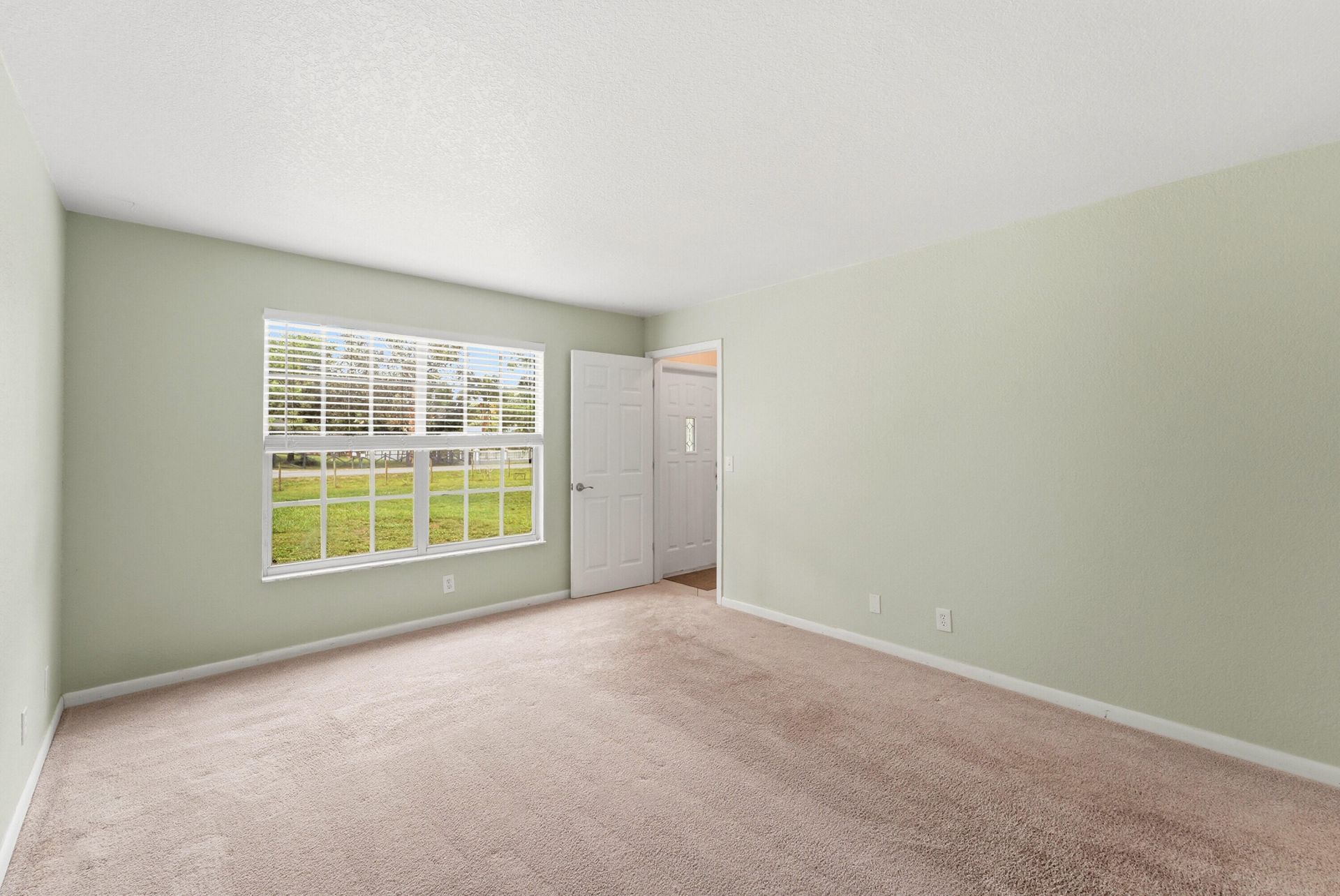 16317 Glasgow Drive E, The Acreage, FL 33470 Photo