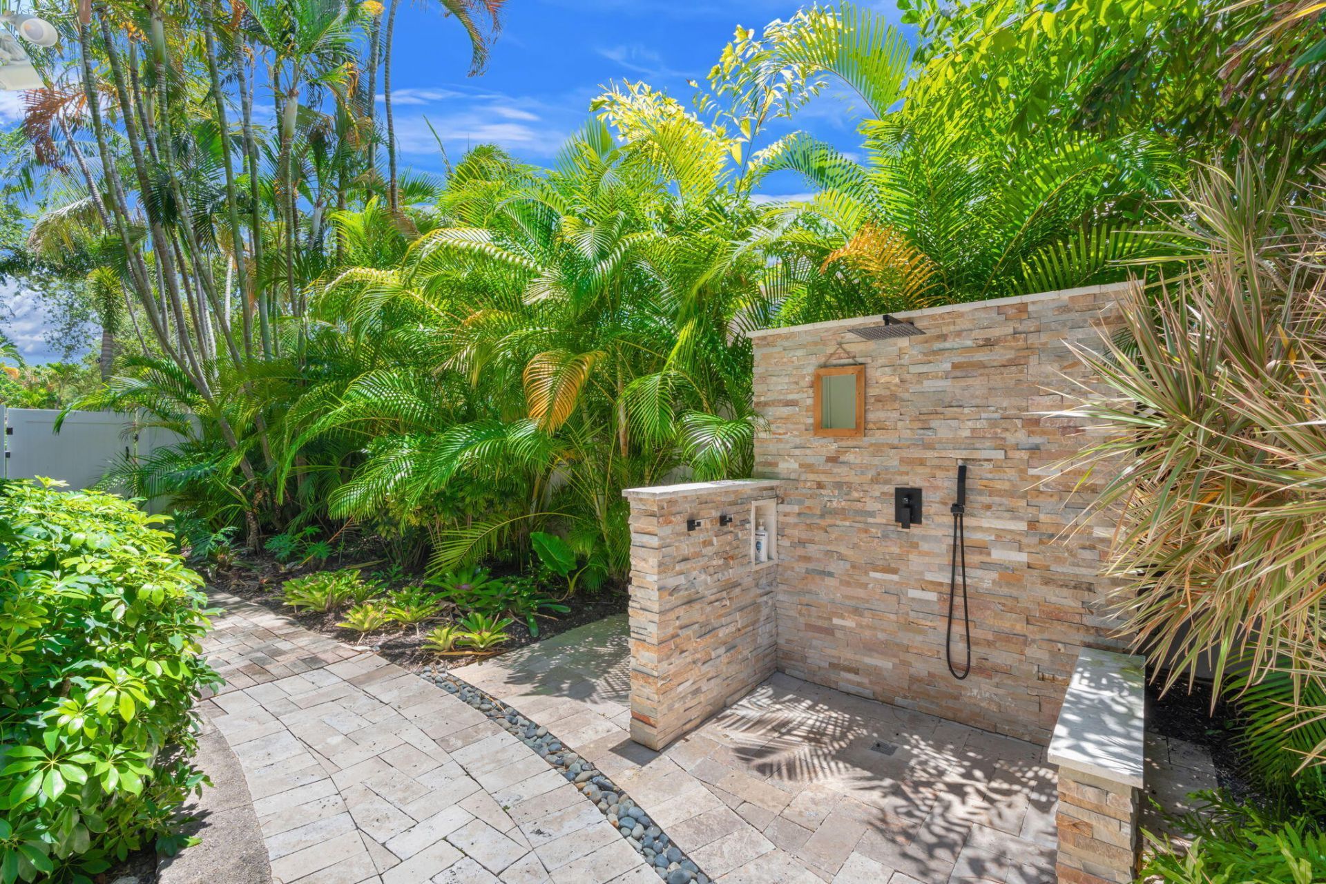 633 NE 20th Street, Wilton Manors, FL 33305 Photo