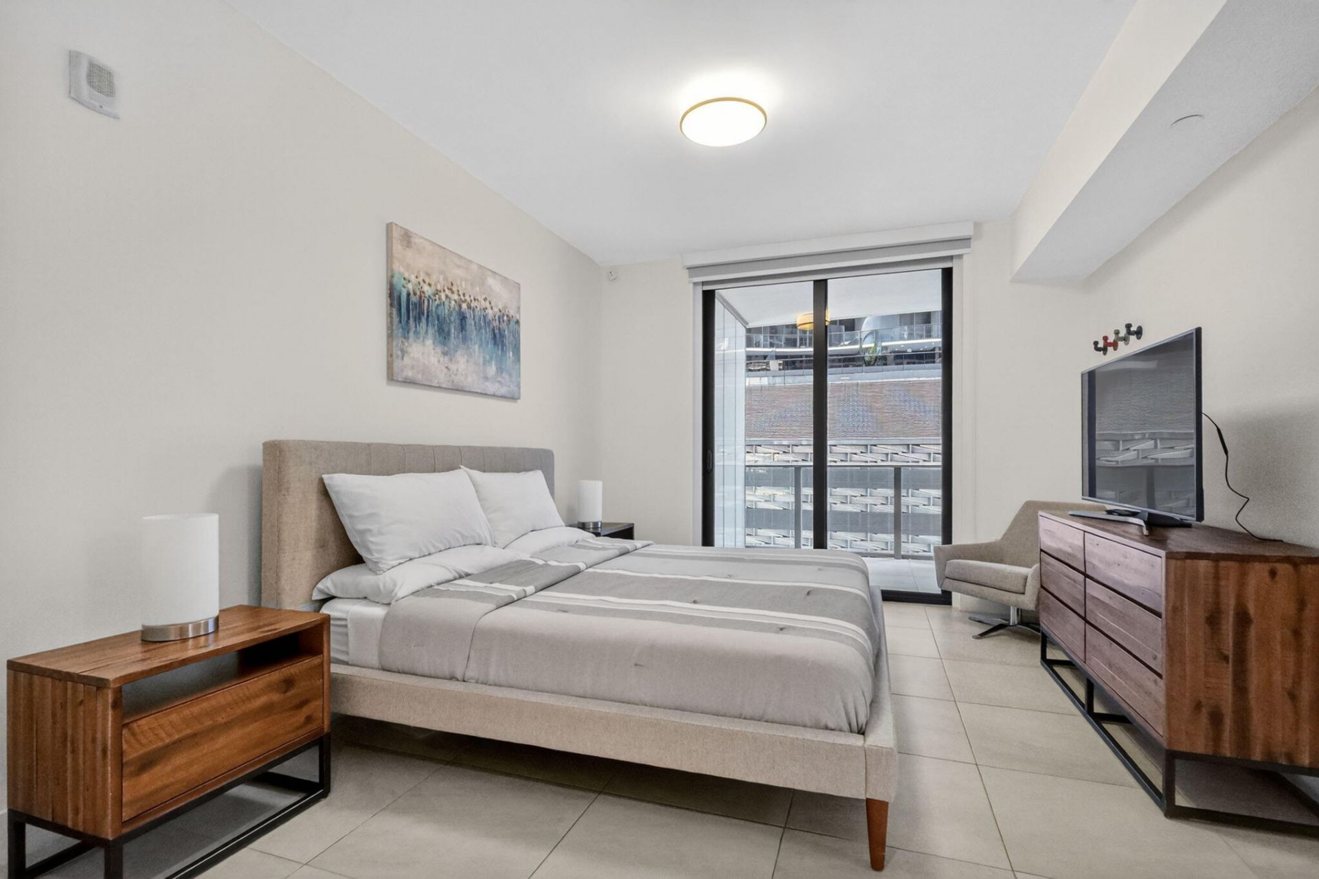 1010 Brickell Avenue, Unit 1607, Miami, FL 33131 Photo