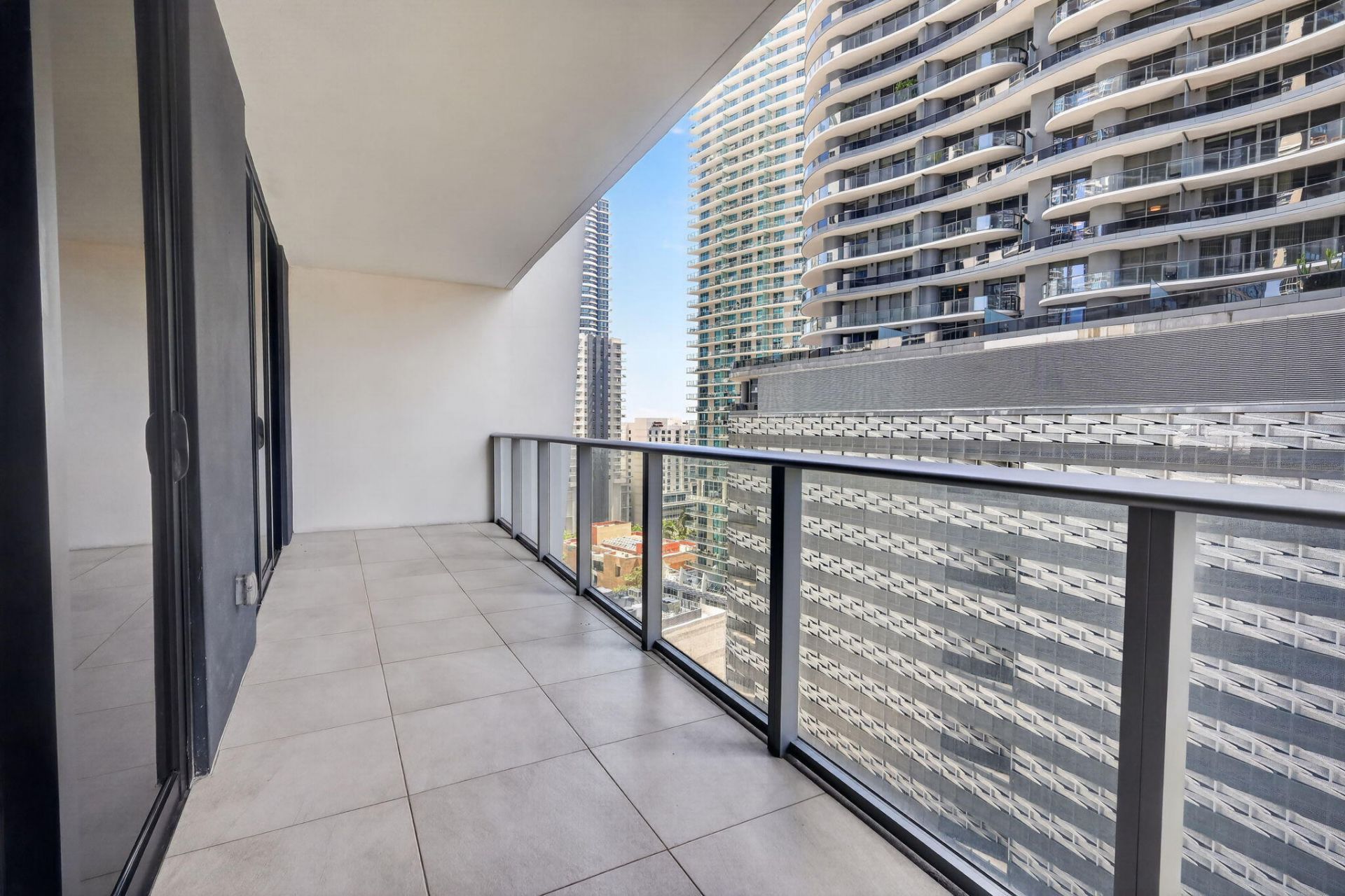 1010 Brickell Avenue, Unit 1607, Miami, FL 33131 Photo