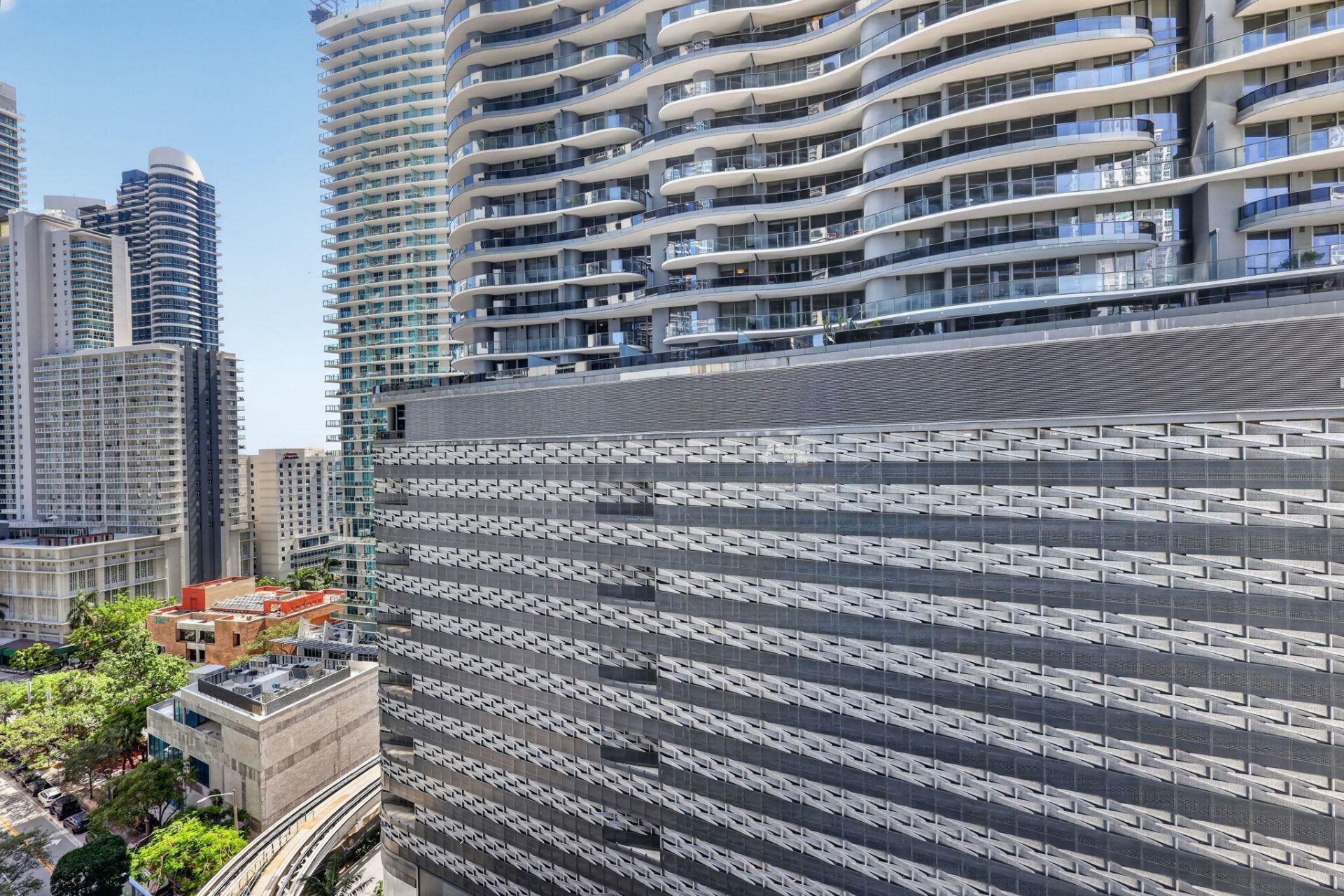 1010 Brickell Avenue, Unit 1607, Miami, FL 33131 Photo
