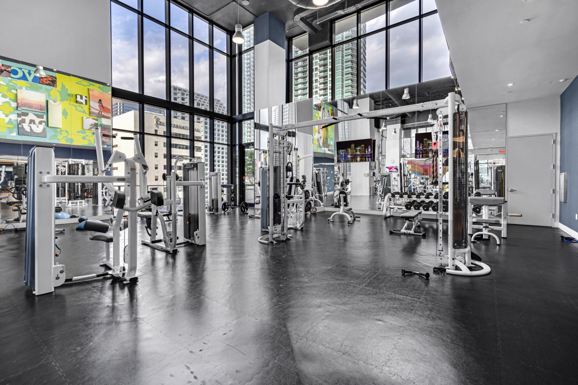 1010 Brickell Avenue, Unit 1607, Miami, FL 33131 Photo