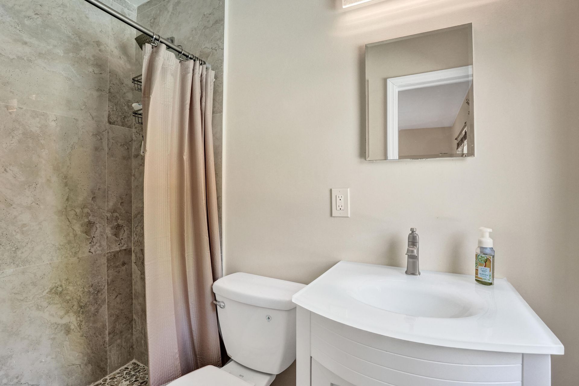 1240 SW 4th Avenue, Pompano Beach, FL 33060 Photo