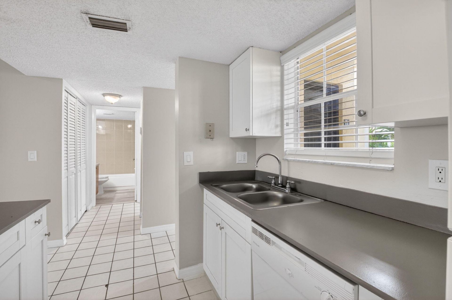 6339 La Costa Drive, Unit D, Boca Raton, FL 33433 Photo