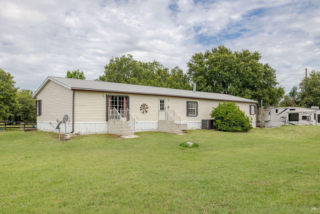 11301 SW Fox Brown Road, Indiantown, FL 34956 Photo