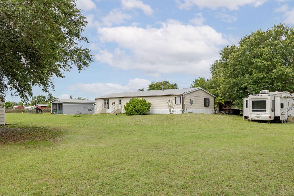 11301 SW Fox Brown Road, Indiantown, FL 34956 Photo